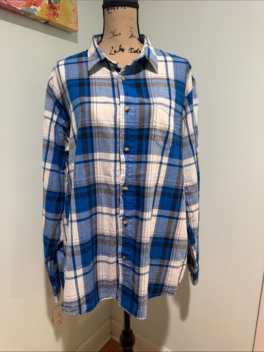Wrangler size XL Blue Plaid Cotton Button-Up Shirt - Casual Men's Shirt